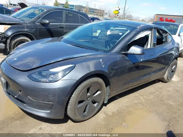 5YJ3E1EA9PF678120 2023 TESLA MODEL 3 - Image 2
