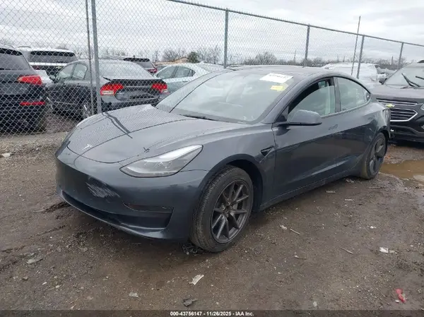 5YJ3E1EA9PF679932 2023 TESLA MODEL 3 - Image 2