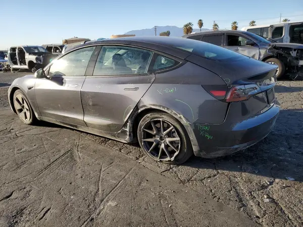 5YJ3E1EA9PF682474 2023 TESLA MODEL 3 - Image 2
