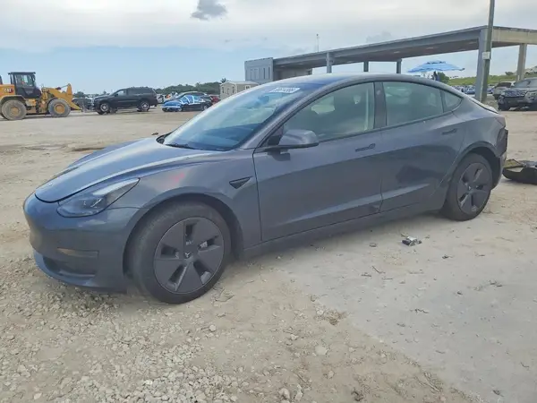 5YJ3E1EA9PF683950 2023 TESLA MODEL 3 - Image 1