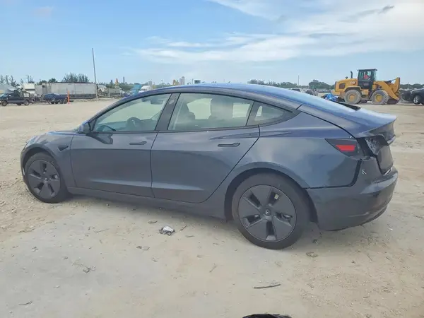 5YJ3E1EA9PF683950 2023 TESLA MODEL 3 - Image 2