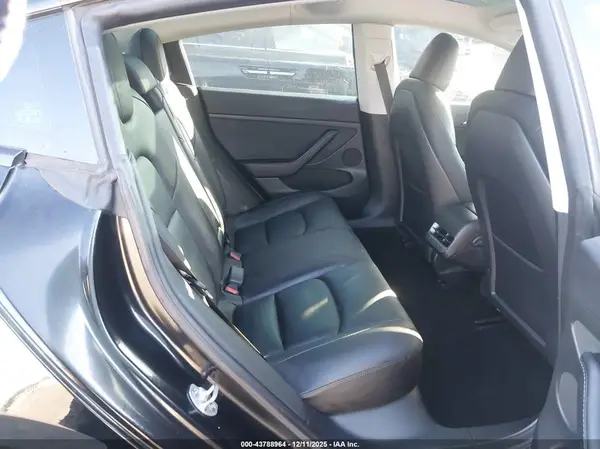 5YJ3E1EA9PF684340 2023 TESLA MODEL 3 - Image 8
