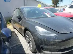 5YJ3E1EA9PF689604 2023 TESLA MODEL 3