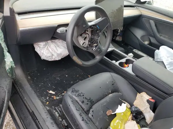 5YJ3E1EA9PF694432 2023 TESLA MODEL 3 - Image 8