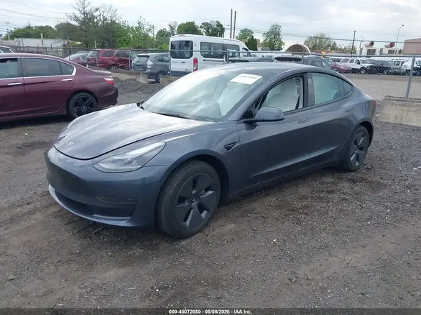 5YJ3E1EA9PF700309 2023 TESLA MODEL 3 - Image 2