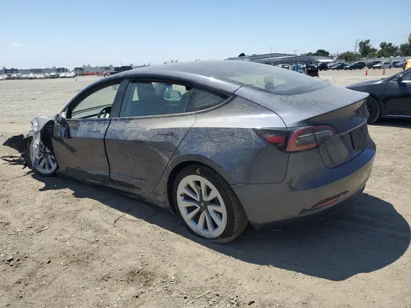 5YJ3E1EA9PF706157 2023 TESLA MODEL 3 - Image 2