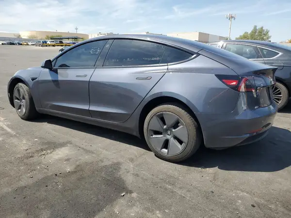5YJ3E1EA9PF707566 2023 TESLA MODEL 3 - Image 2