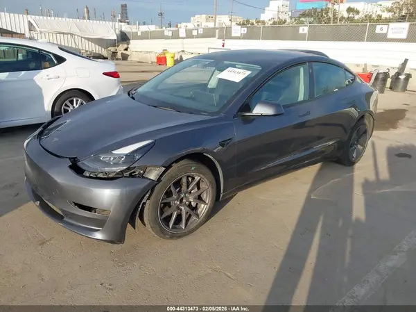 5YJ3E1EA9PF708166 2023 TESLA MODEL 3 - Image 2