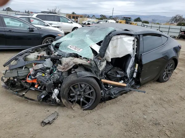 5YJ3E1EA9PF709110 2023 TESLA MODEL 3 - Image 1