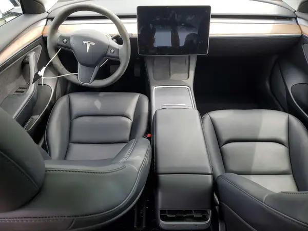 5YJ3E1EA9PF710872 2023 TESLA MODEL 3 - Image 8