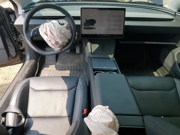 5YJ3E1EA9RF724709 2024 TESLA MODEL 3 - Image 8