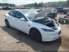 5YJ3E1EA9RF725231 2024 TESLA MODEL 3