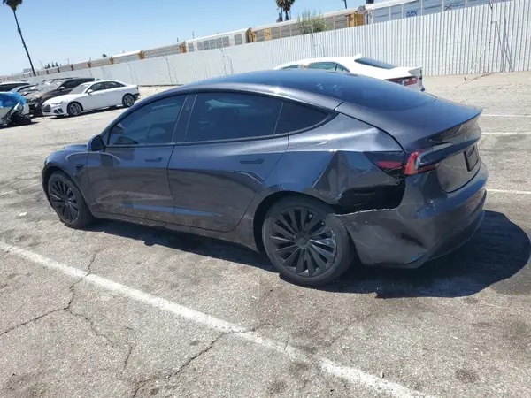 5YJ3E1EA9RF726458 2024 TESLA MODEL 3 - Image 2