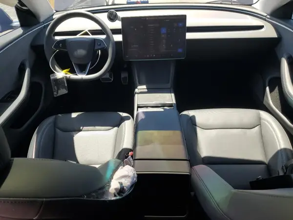 5YJ3E1EA9RF726458 2024 TESLA MODEL 3 - Image 8