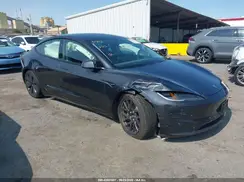 5YJ3E1EA9RF726573 2024 TESLA MODEL 3