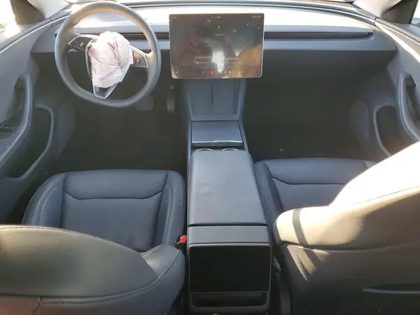 5YJ3E1EA9RF726783 2024 TESLA MODEL 3 - Image 8