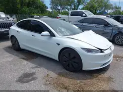 5YJ3E1EA9RF727223 2024 TESLA MODEL 3