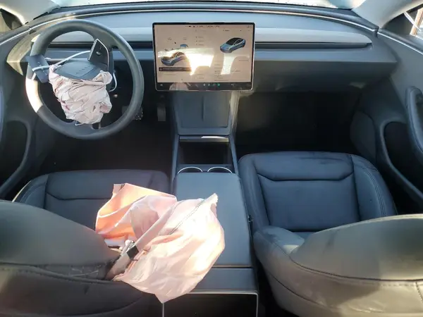 5YJ3E1EA9RF733863 2024 TESLA MODEL 3 - Image 8