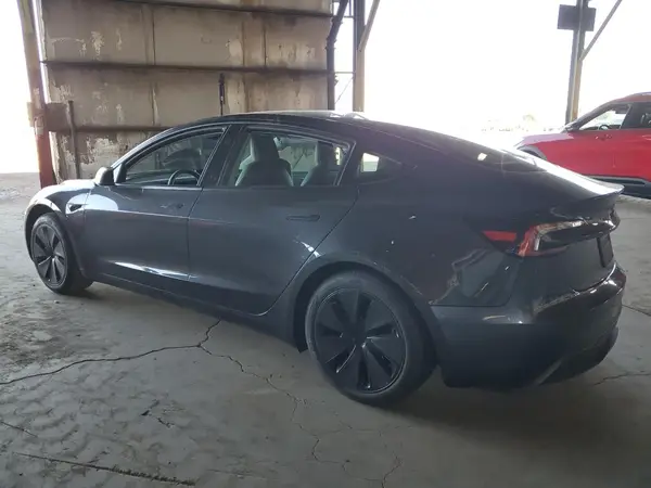 5YJ3E1EA9RF735645 2024 TESLA MODEL 3 - Image 2