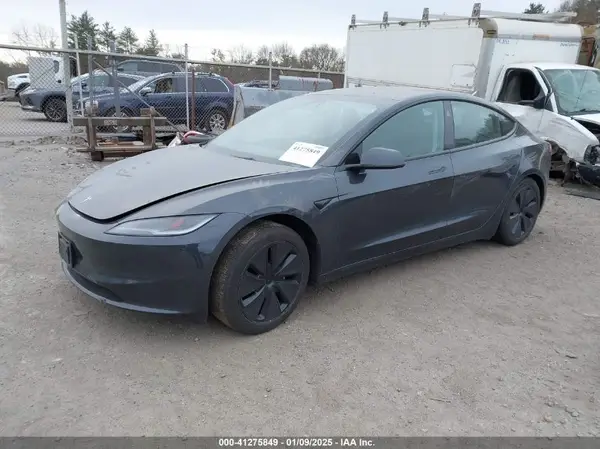 5YJ3E1EA9RF737816 2024 TESLA MODEL 3 - Image 2