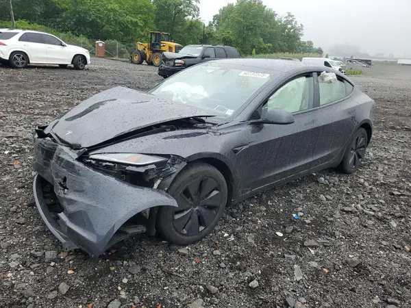 5YJ3E1EA9RF740036 2024 TESLA MODEL 3 - Image 1