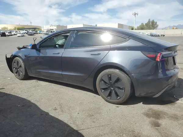 5YJ3E1EA9RF740148 2024 TESLA MODEL 3 - Image 2