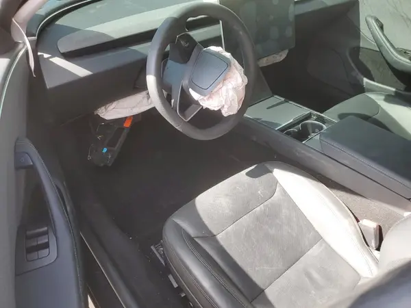 5YJ3E1EA9RF740148 2024 TESLA MODEL 3 - Image 8