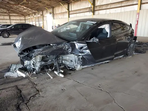 5YJ3E1EA9RF740442 2024 TESLA MODEL 3 - Image 1