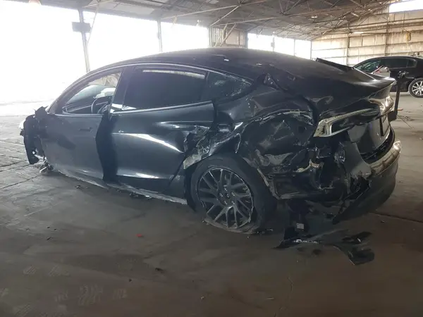 5YJ3E1EA9RF740442 2024 TESLA MODEL 3 - Image 2