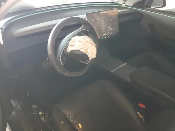 5YJ3E1EA9RF740442 2024 TESLA MODEL 3 - Image 8