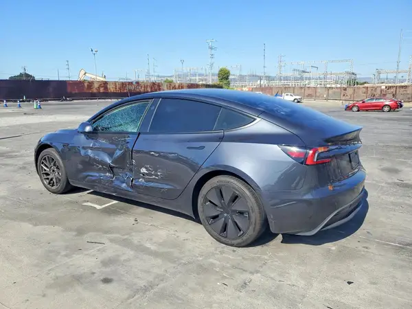 5YJ3E1EA9RF743096 2024 TESLA MODEL 3 - Image 2