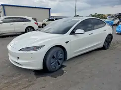 5YJ3E1EA9RF744085 2024 TESLA MODEL 3