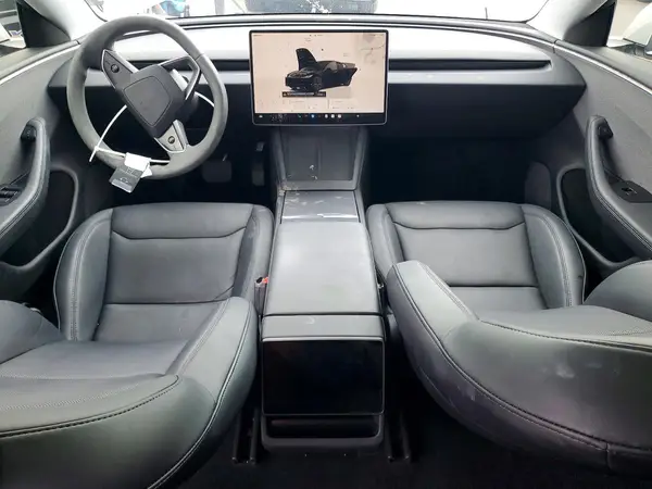 5YJ3E1EA9RF744085 2024 TESLA MODEL 3 - Image 8