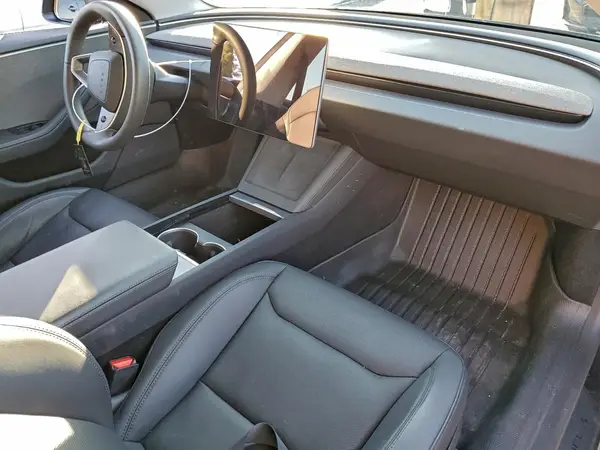 5YJ3E1EA9RF745656 2024 TESLA MODEL 3 - Image 8