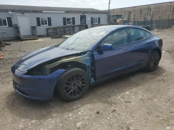 5YJ3E1EA9RF748279 2024 TESLA MODEL 3 - Image 1