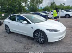 5YJ3E1EA9RF750565 2024 TESLA MODEL 3