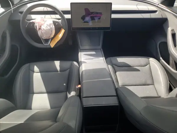 5YJ3E1EA9RF751683 2024 TESLA MODEL 3 - Image 8
