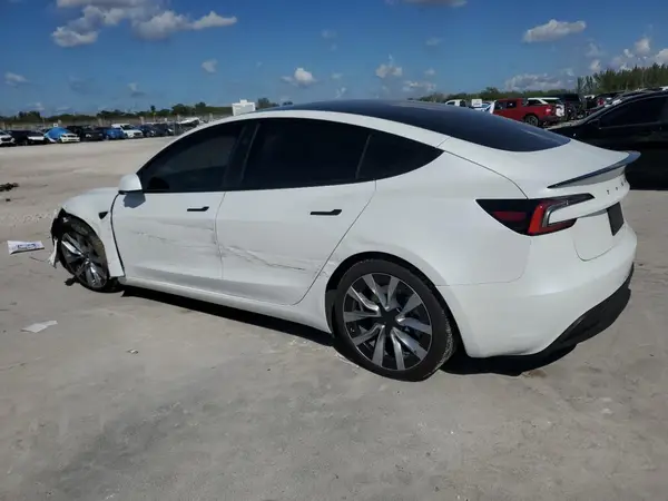 5YJ3E1EA9RF752350 2024 TESLA MODEL 3 - Image 2