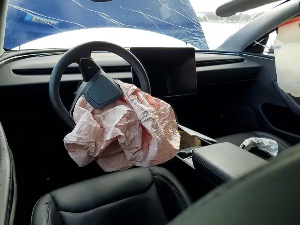 5YJ3E1EA9RF754874 2024 TESLA MODEL 3 - Image 8