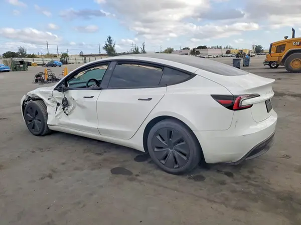 5YJ3E1EA9RF757256 2024 TESLA MODEL 3 - Image 2