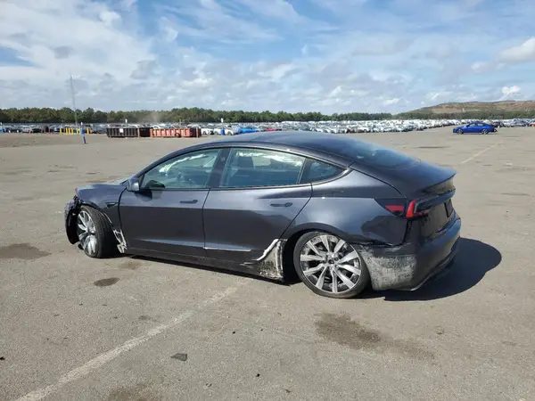 5YJ3E1EA9RF761582 2024 TESLA MODEL 3 - Image 2