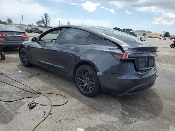 5YJ3E1EA9RF765096 2024 TESLA MODEL 3 - Image 2