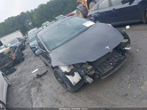 5YJ3E1EA9RF771836 2024 TESLA MODEL 3 - Image 1