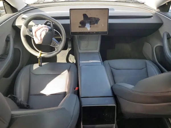 5YJ3E1EA9RF782139 2024 TESLA MODEL 3 - Image 8