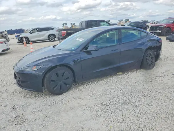 5YJ3E1EA9RF782898 2024 TESLA MODEL 3 - Image 1