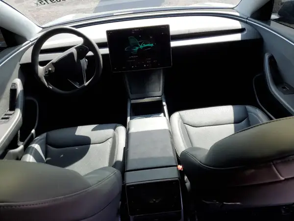 5YJ3E1EA9RF783758 2024 TESLA MODEL 3 - Image 8