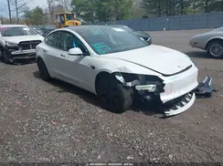 5YJ3E1EA9RF828598 2024 TESLA MODEL 3