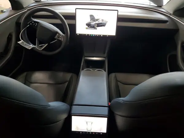 5YJ3E1EA9RF828682 2024 TESLA MODEL 3 - Image 8