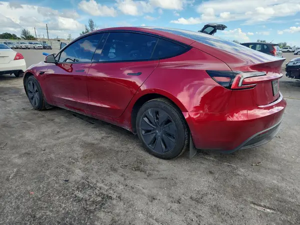 5YJ3E1EA9RF829119 2024 TESLA MODEL 3 - Image 2