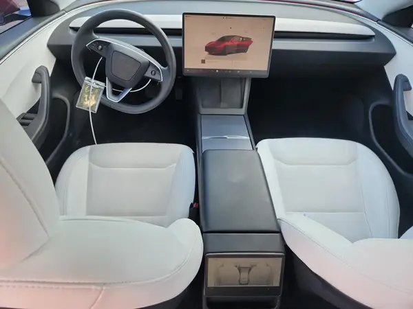 5YJ3E1EA9RF829119 2024 TESLA MODEL 3 - Image 8
